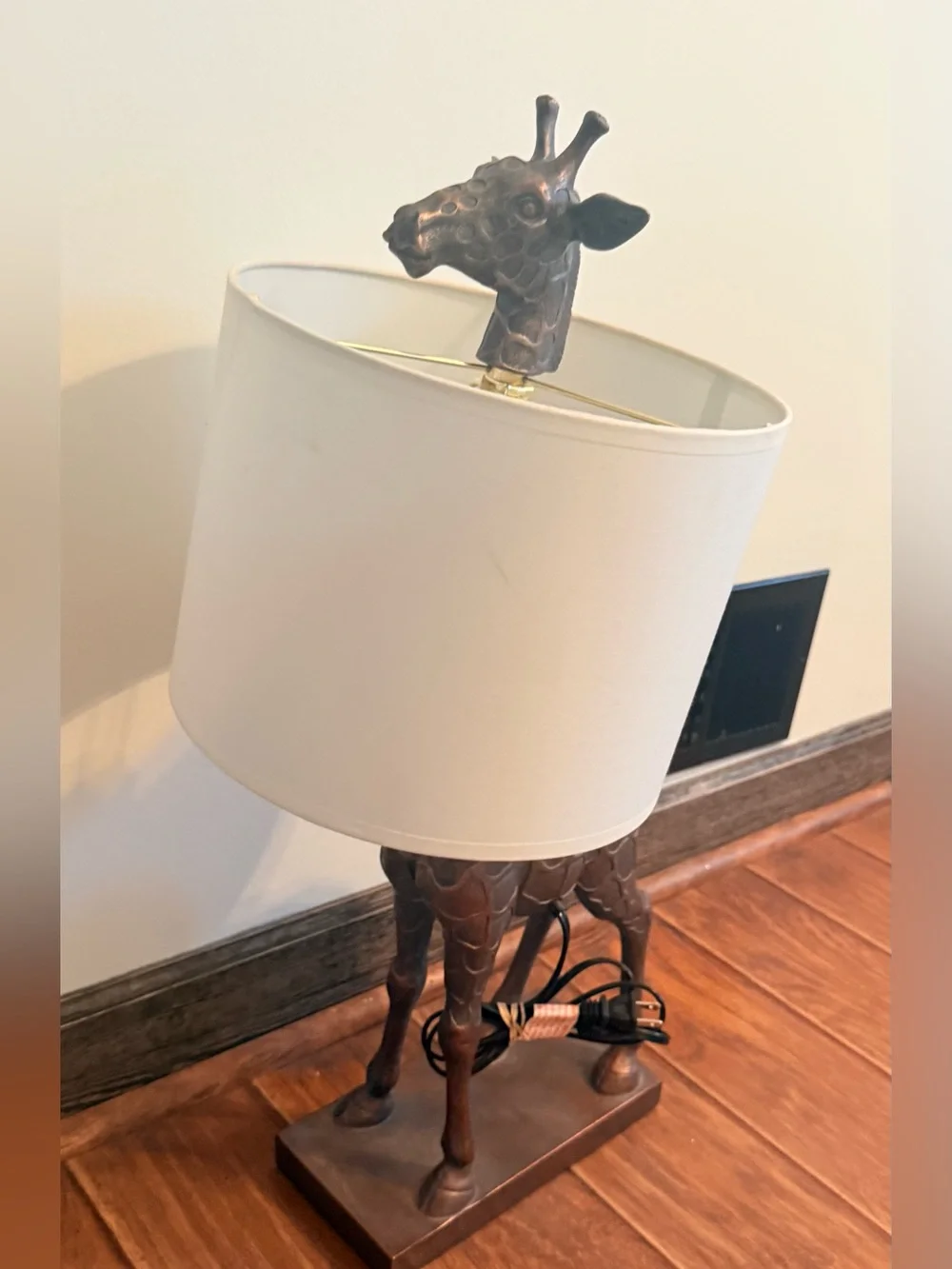 Giraffe Accent Table Lamp with White Shade